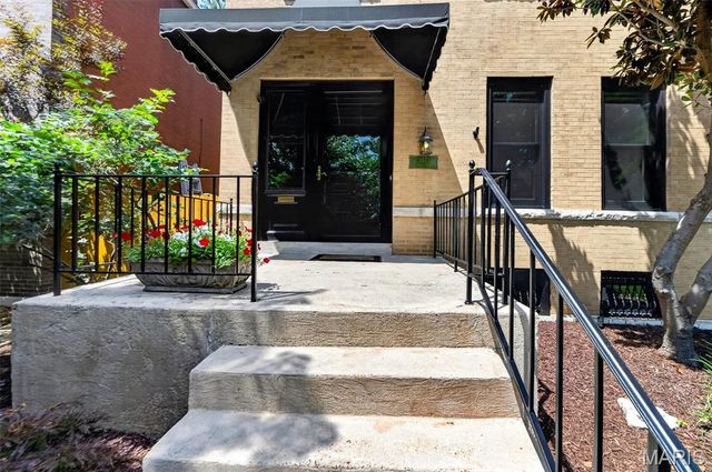 3671 Humphrey Street, St Louis, MO 63116