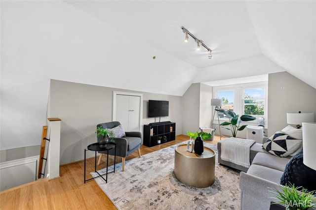3671 Humphrey Street, St Louis, MO 63116