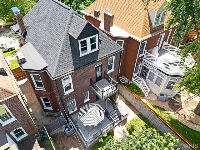 3671 Humphrey Street, St Louis, MO 63116