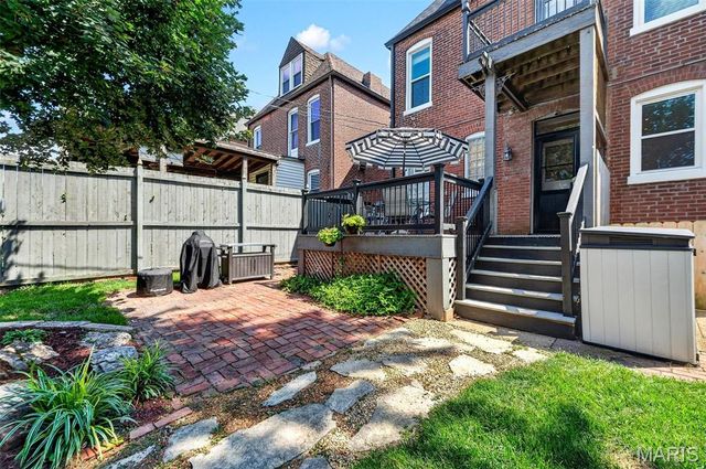 3671 Humphrey Street, St Louis, MO 63116