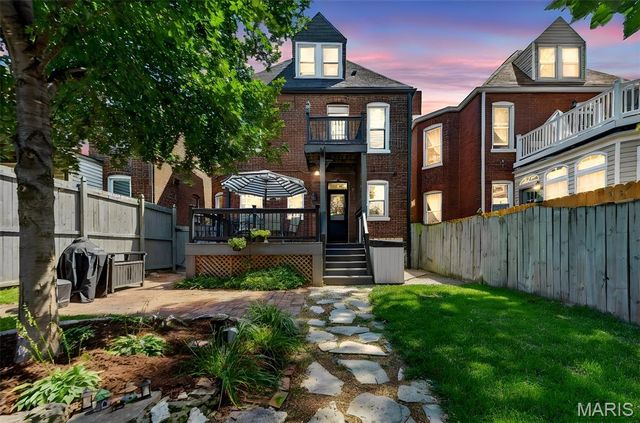 3671 Humphrey Street, St Louis, MO 63116