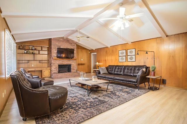 1803 E Buckley, Brownfield, TX 79316