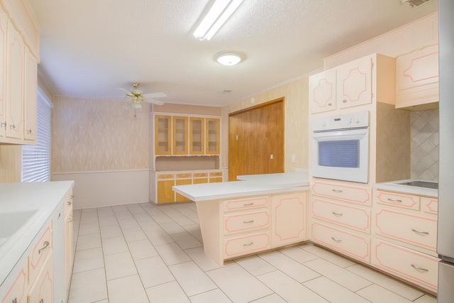 1803 E Buckley, Brownfield, TX 79316