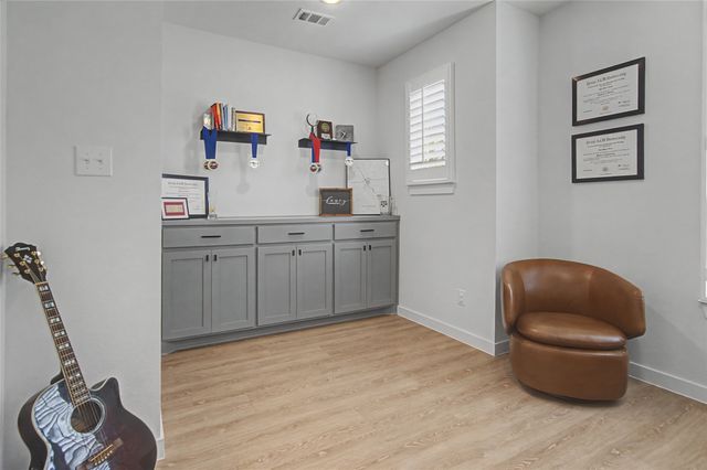 1848 Stowers Trail, Fort Worth, TX 76052