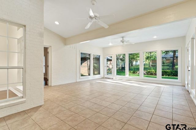 1620 Brookhollow Drive, Hideaway, TX 75771