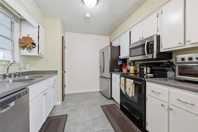 10908 NW 60TH TERRACE, Alachua, FL 32615