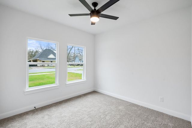 206 Williams Avenue, Cleburne, TX 76033