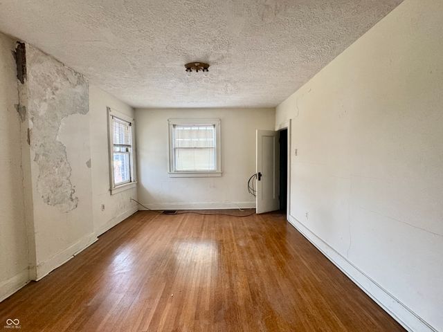 1225 Victory Court, Anderson, IN 46016