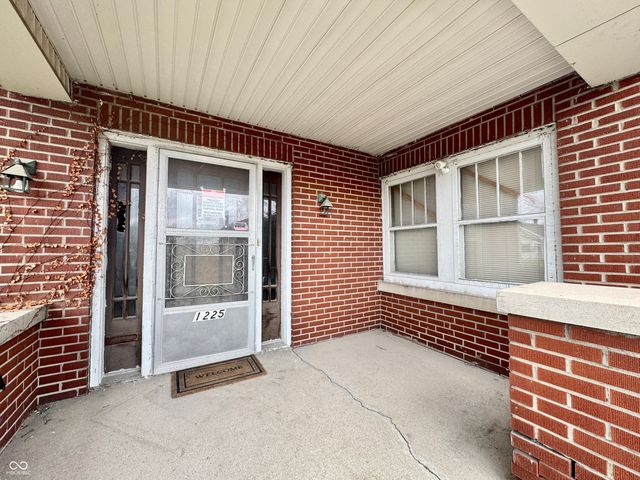 1225 Victory Court, Anderson, IN 46016