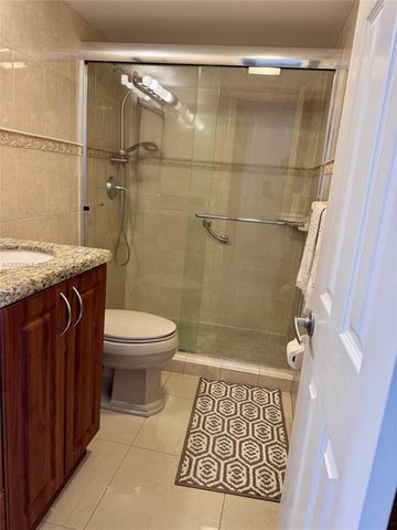 10850 N Kendall Drive 414, Miami, FL 33176