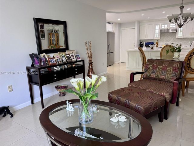 10850 N Kendall Drive 414, Miami, FL 33176