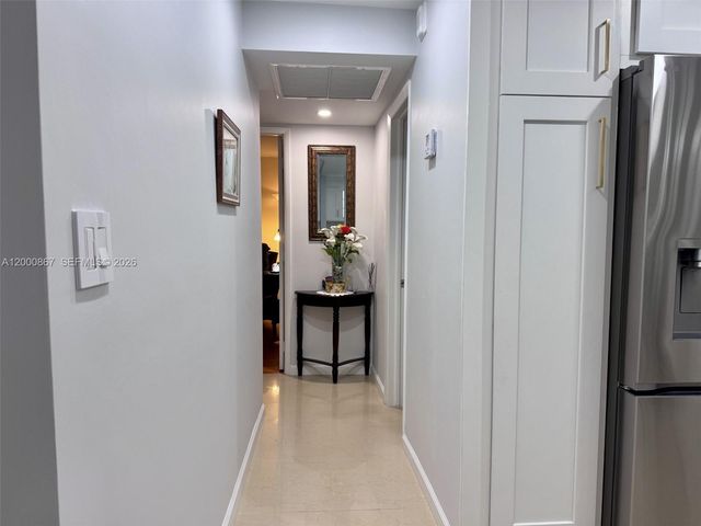 10850 N Kendall Drive 414, Miami, FL 33176