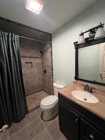 445 W Railroad Avenue, China, TX 77613