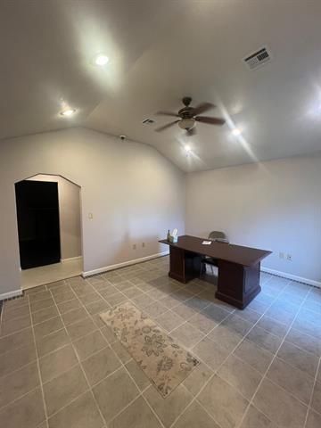 445 W Railroad Avenue, China, TX 77613