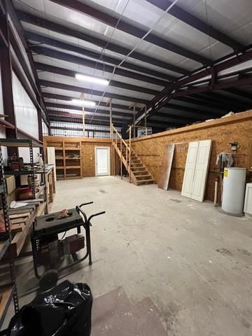 445 W Railroad Avenue, China, TX 77613