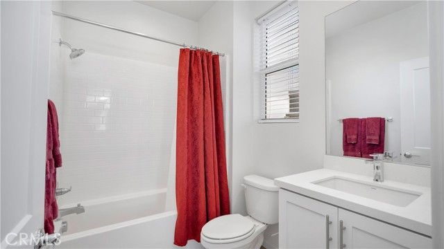 125 Allusion, Irvine, CA 92618