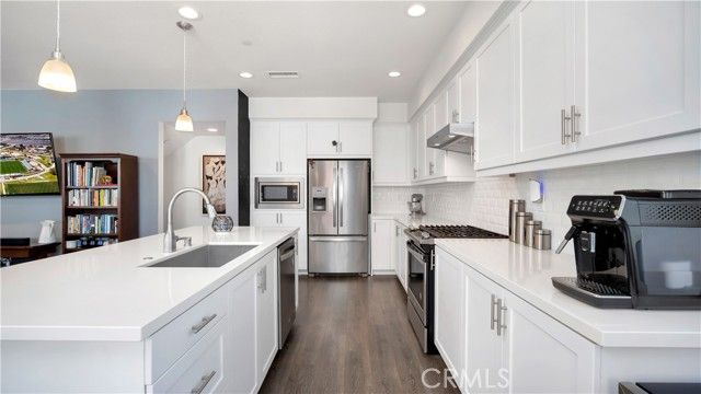 125 Allusion, Irvine, CA 92618