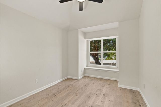 1401 Live Oak Lane, Savannah, TX 76227