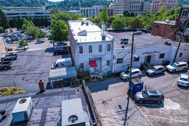 20 N Spruce Street, Asheville, NC 28801