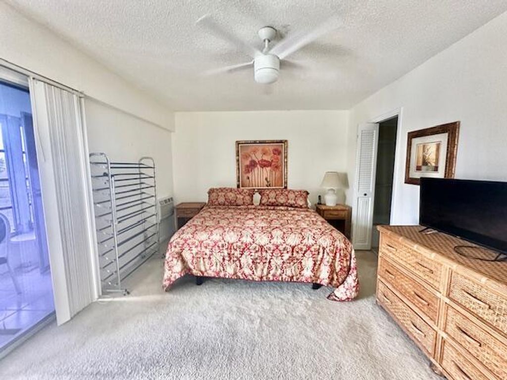 Image 8 of property listing at 202 Brighton E, Boca Raton, FL 33434