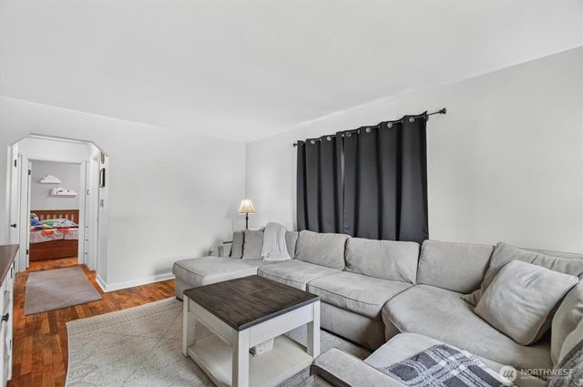 306 Douglas Street, Longview, WA 98632