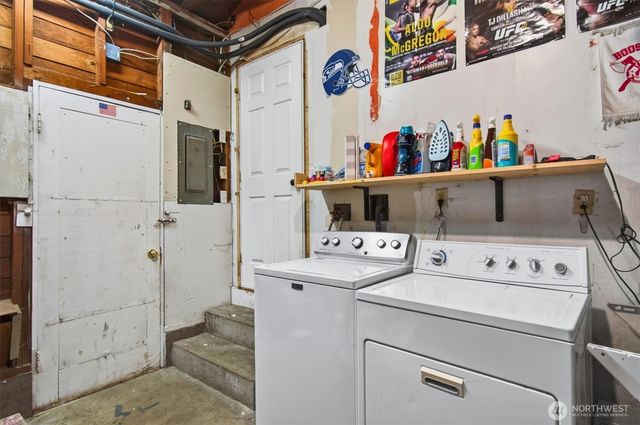 306 Douglas Street, Longview, WA 98632