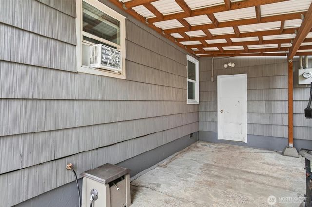 306 Douglas Street, Longview, WA 98632