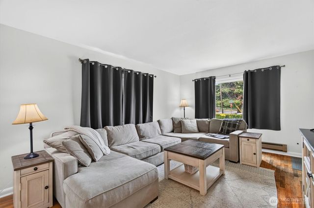 306 Douglas Street, Longview, WA 98632