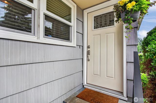 306 Douglas Street, Longview, WA 98632