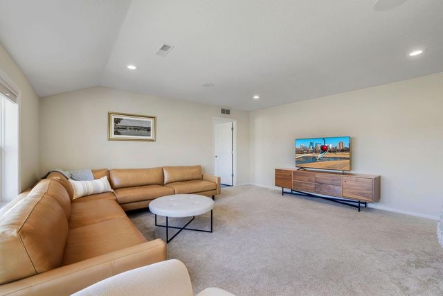 5545 Garland Lane N, Plymouth, MN 55446