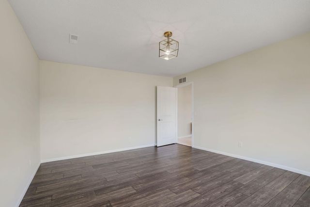 5545 Garland Lane N, Plymouth, MN 55446