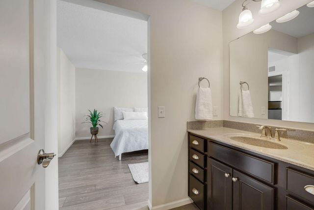 5545 Garland Lane N, Plymouth, MN 55446