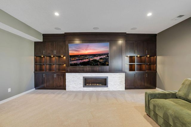 5545 Garland Lane N, Plymouth, MN 55446