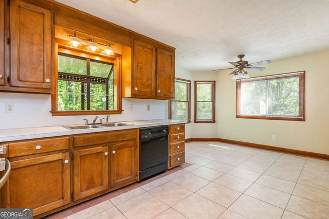 1544 Pine Creek Way, Lawrenceville, GA 30043