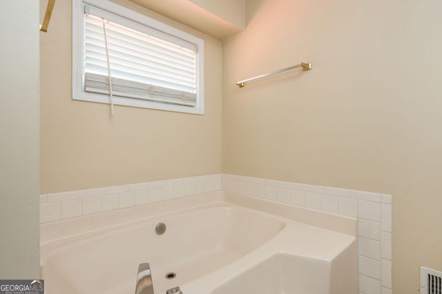 1544 Pine Creek Way, Lawrenceville, GA 30043