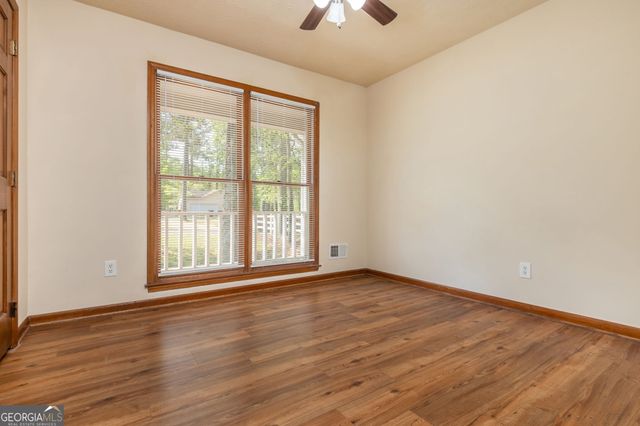 1544 Pine Creek Way, Lawrenceville, GA 30043