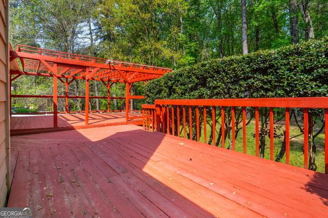 1544 Pine Creek Way, Lawrenceville, GA 30043