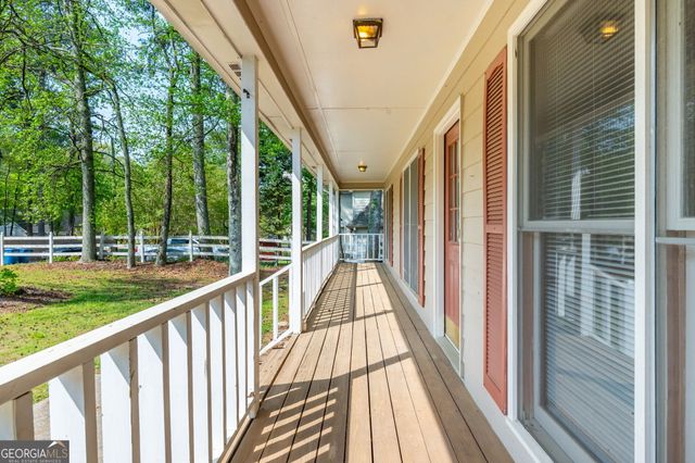 1544 Pine Creek Way, Lawrenceville, GA 30043