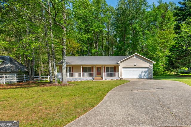 1544 Pine Creek Way, Lawrenceville, GA 30043