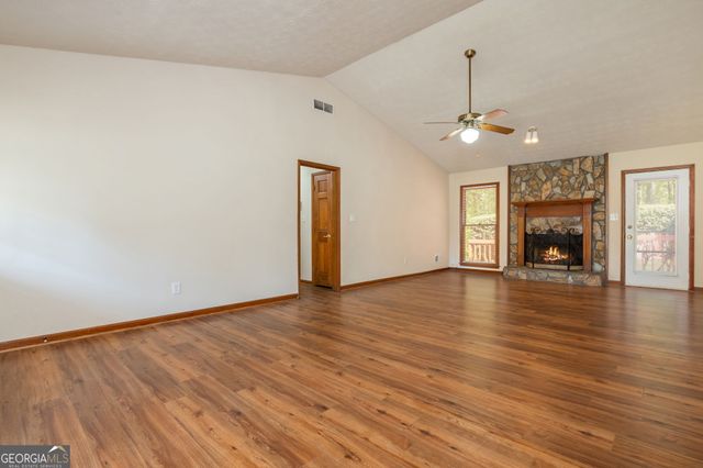 1544 Pine Creek Way, Lawrenceville, GA 30043
