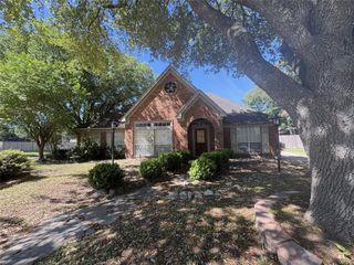 3203 Woodland View Drive, Houston, TX 77345