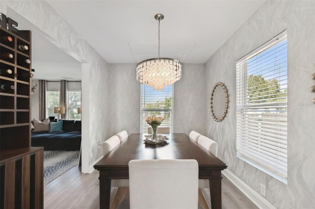 Image 12 of property listing at 3330 8TH AVENUE N, St Petersburg, FL 33713