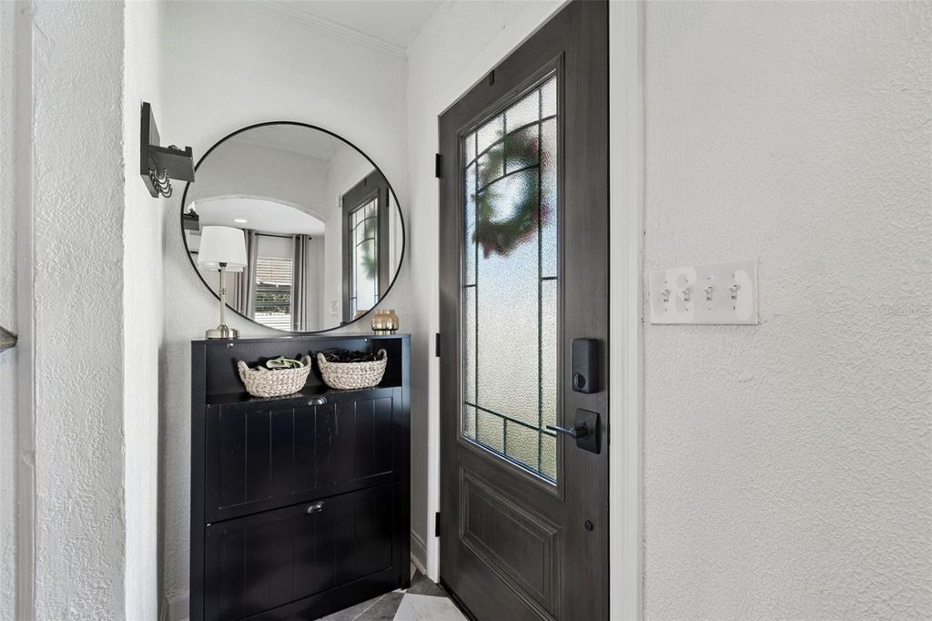 Image 19 of property listing at 3330 8TH AVENUE N, St Petersburg, FL 33713