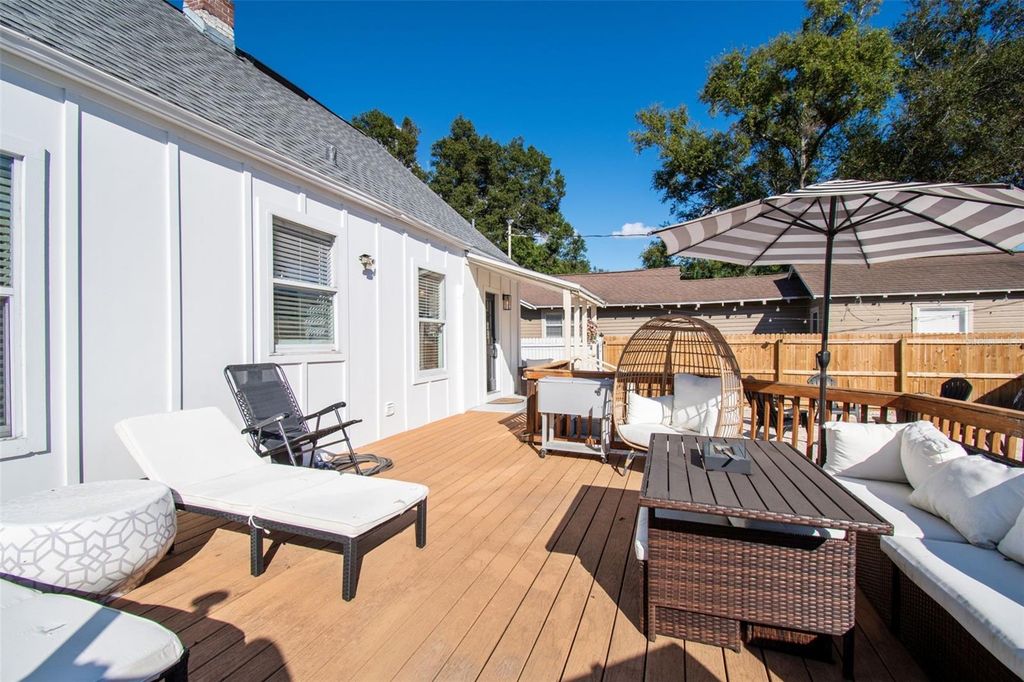 Image 51 of property listing at 3330 8TH AVENUE N, St Petersburg, FL 33713