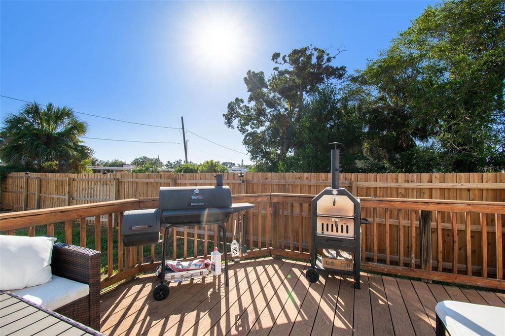 Image 52 of property listing at 3330 8TH AVENUE N, St Petersburg, FL 33713