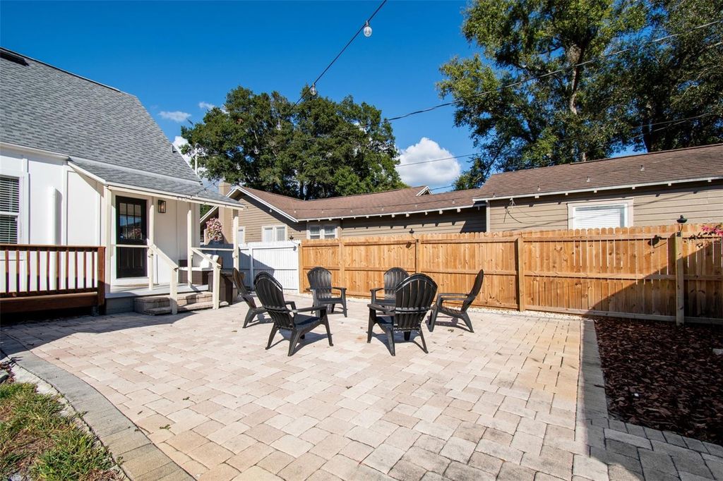 Image 54 of property listing at 3330 8TH AVENUE N, St Petersburg, FL 33713