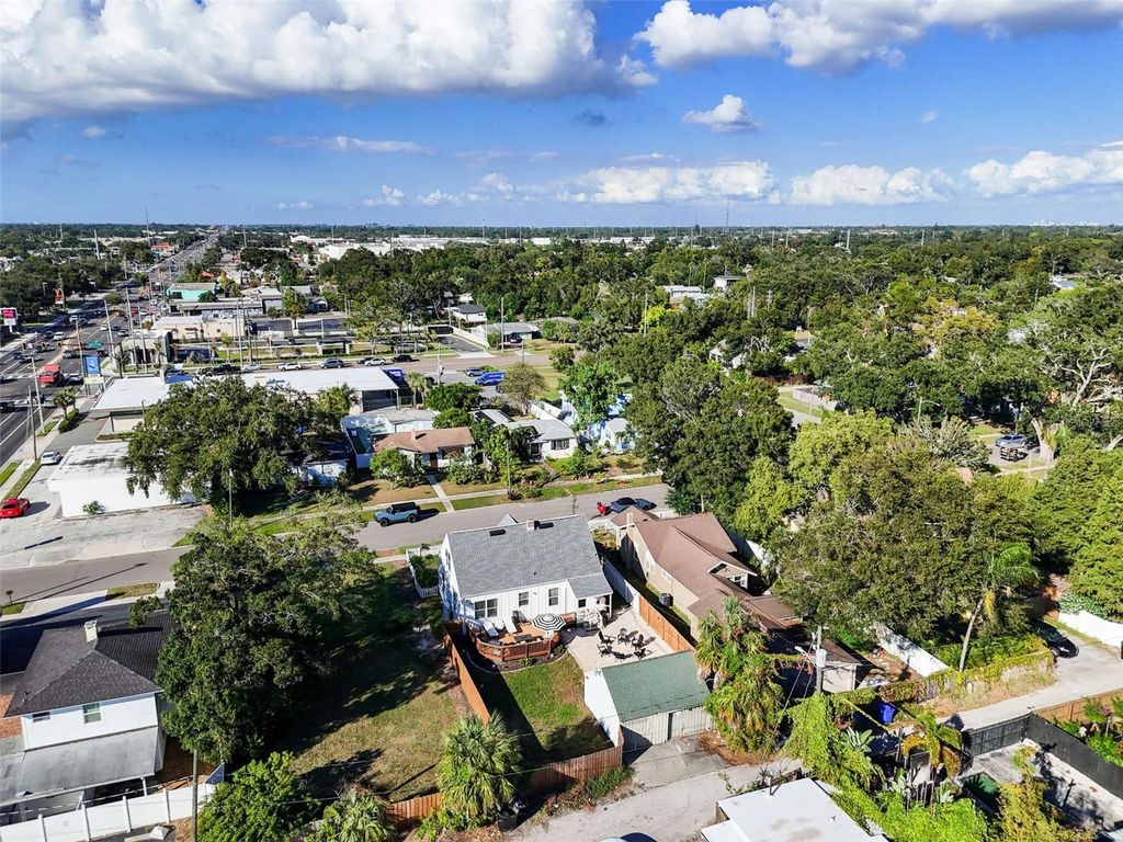 Image 58 of property listing at 3330 8TH AVENUE N, St Petersburg, FL 33713