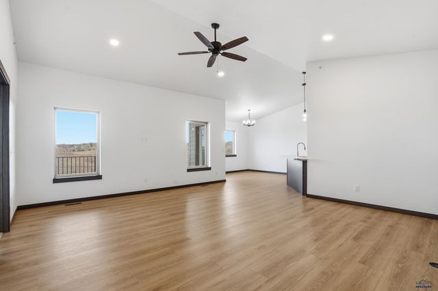 3053 HOEFER AVE, Rapid City, SD 57701