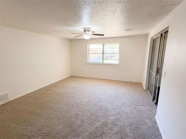 7629 NW 14th Street, Oklahoma City, OK 73127