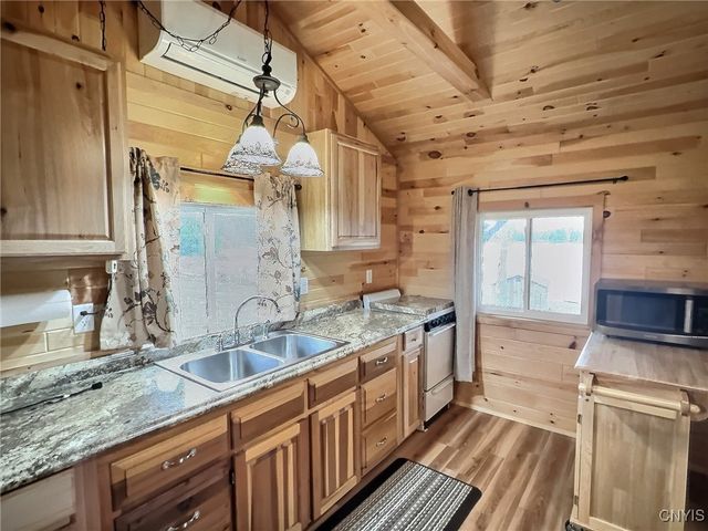 4050 State Route 221, Marathon, NY 13803